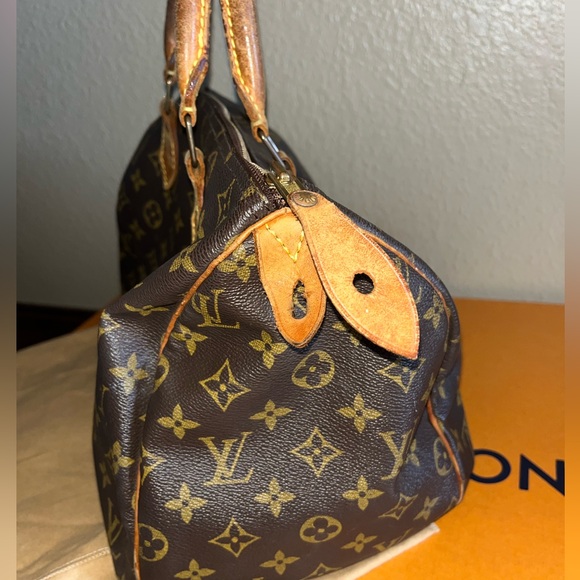 Authentic Louis Vuitton monogram vintage Speedy 30 - Picture 4 of 5